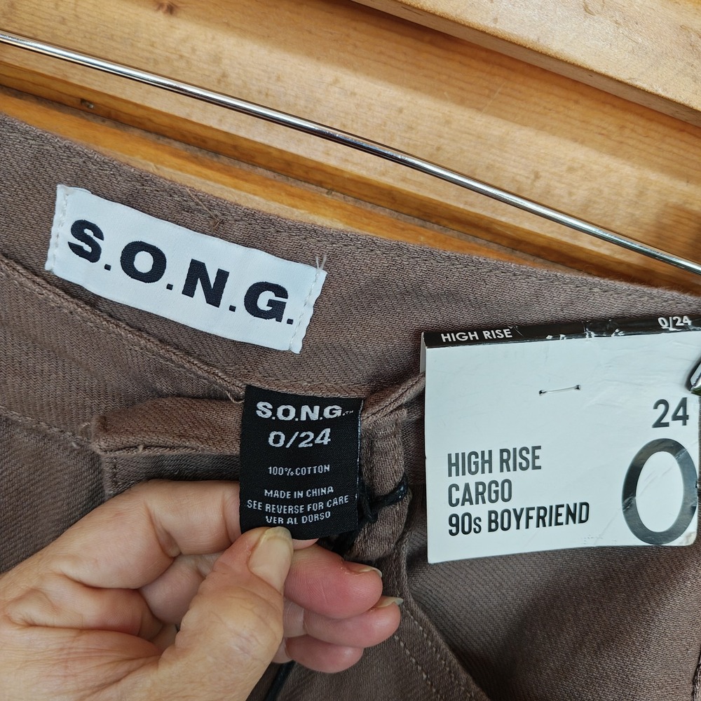 S.O.N.G. NWT Brown High Rise 90s Boyfriend Cargo Pants Y2K Revival Denim Jean 24 - Picture 3 of 7